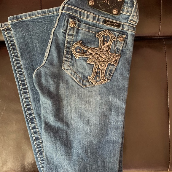 Size 25 miss me jeans *FREE GIFT W/ PURCHASE* - Picture 2 of 3